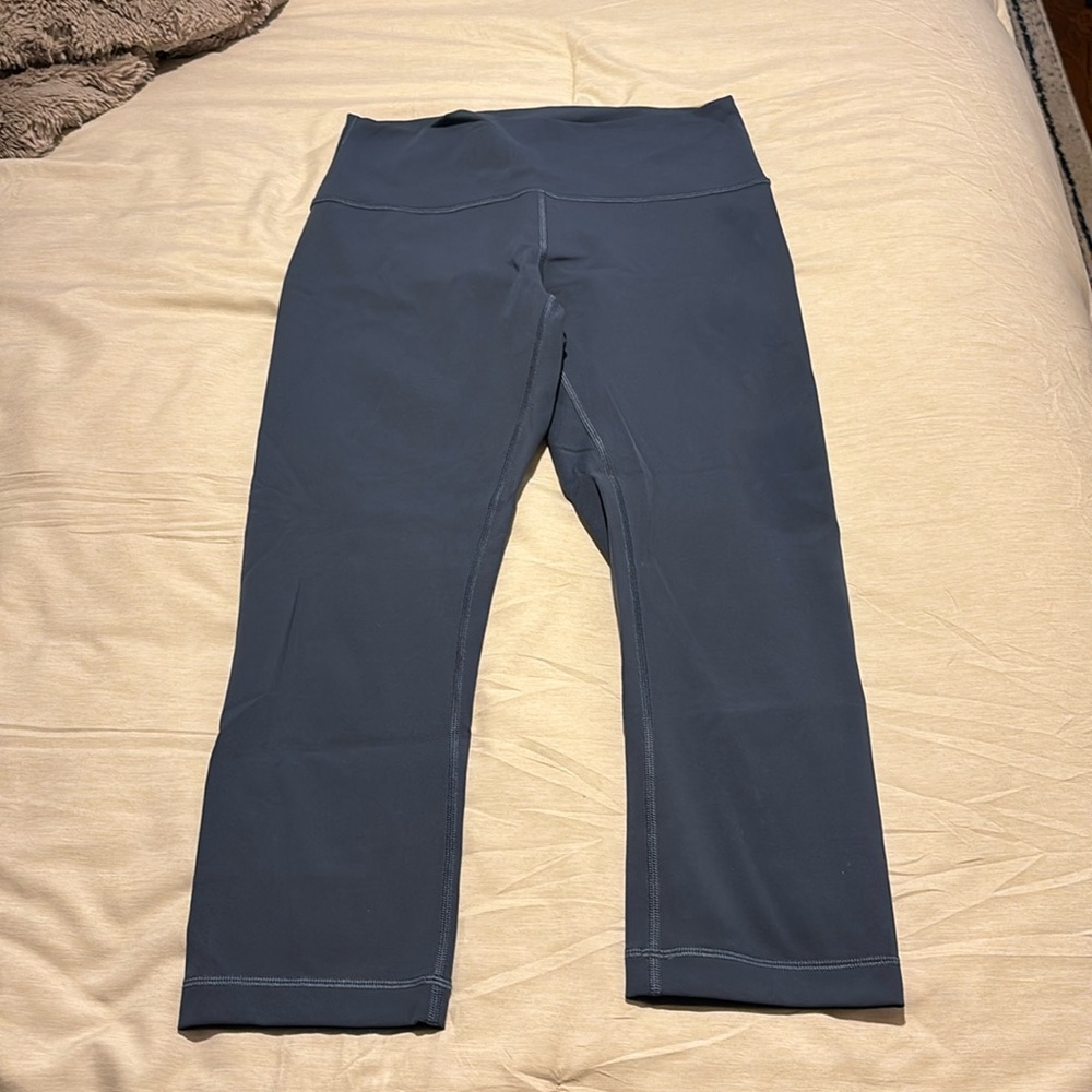 Lululemon winder under crop
